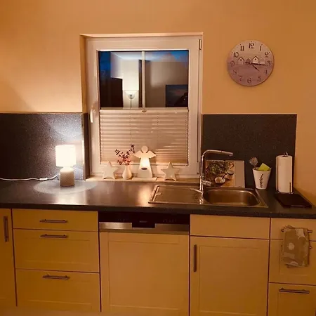 Dycke Haus 6 Holiday home Garz (Rugen)