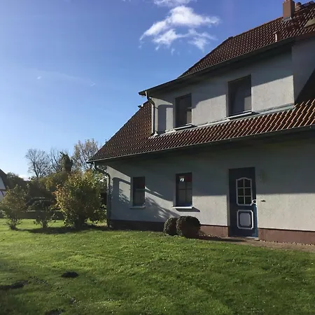 Dycke Haus 6 *